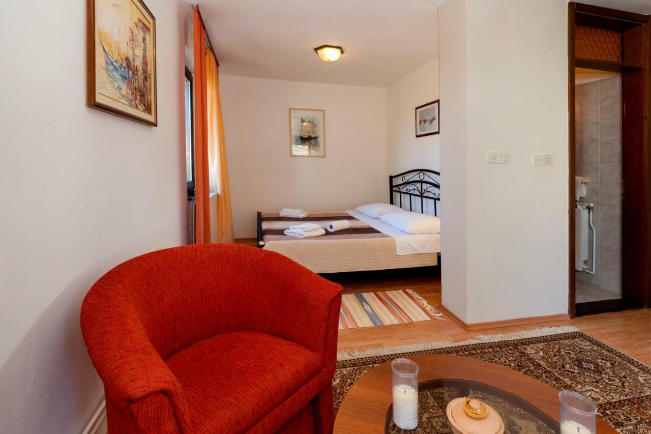 Villa Carolina Tar-Vabriga Eksteriør bilde